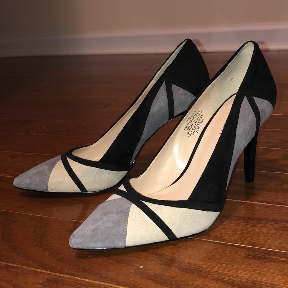 Nine West Black and Gray Pump